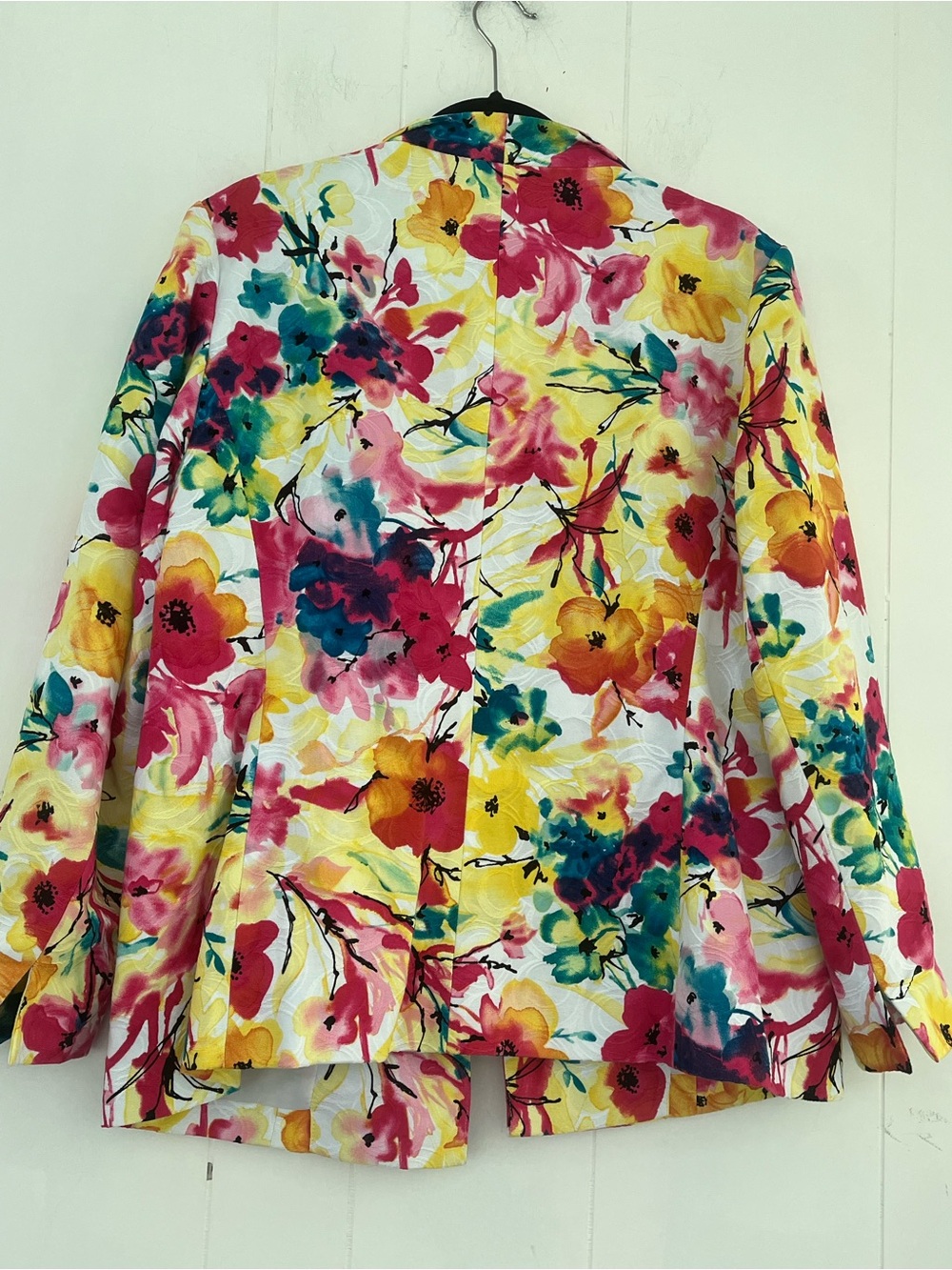 Investments Vibrant Colorful Watercolor Floral Blazer Size 18 Pink Yellow - Picture 13 of 16